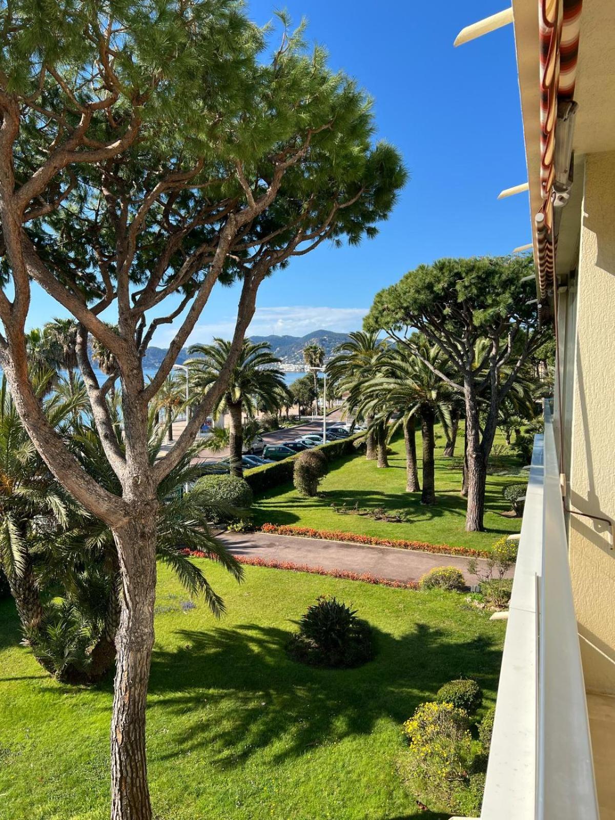 Cnossos Yourhosthelper Cannes Esterno foto